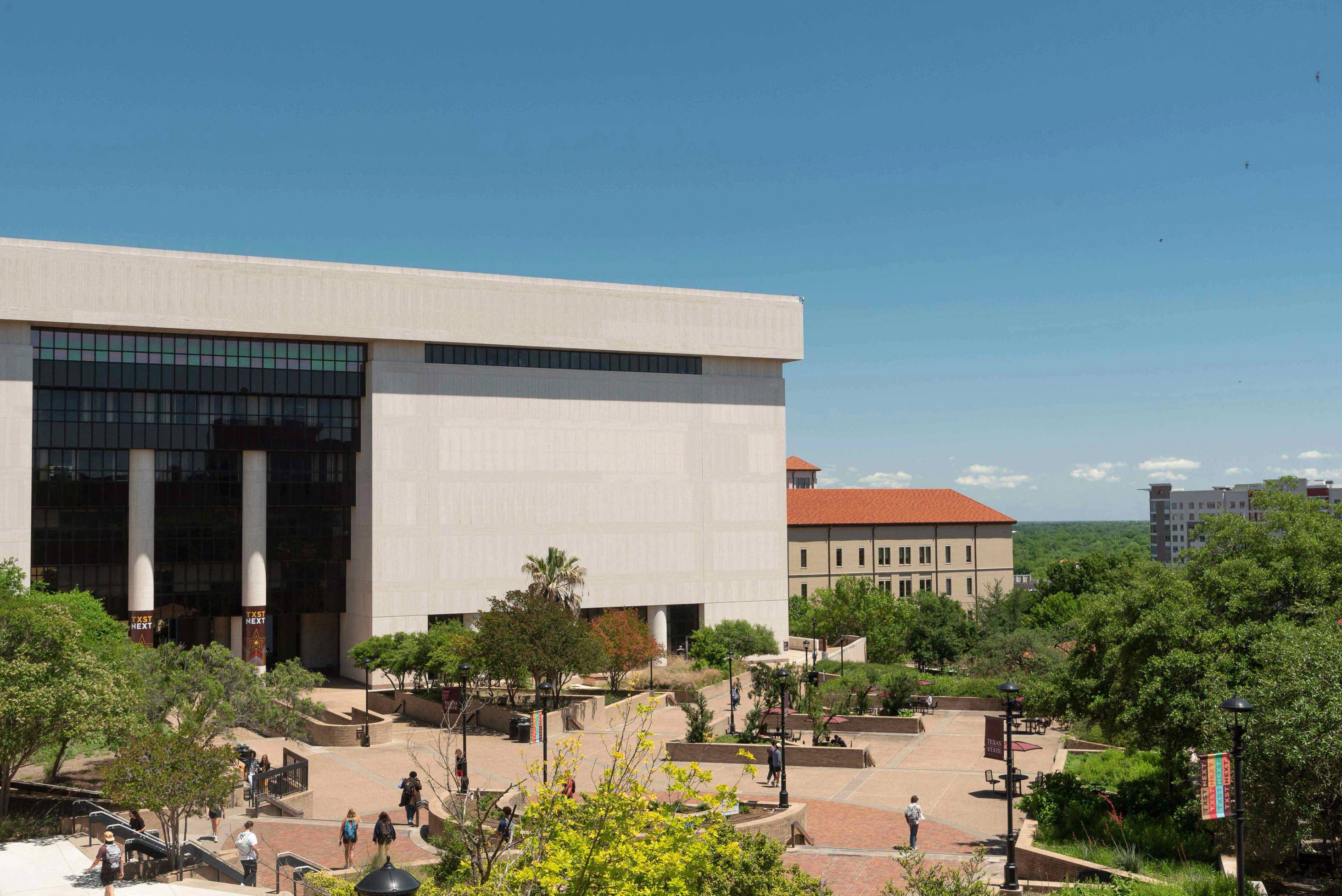 Alkek Library building