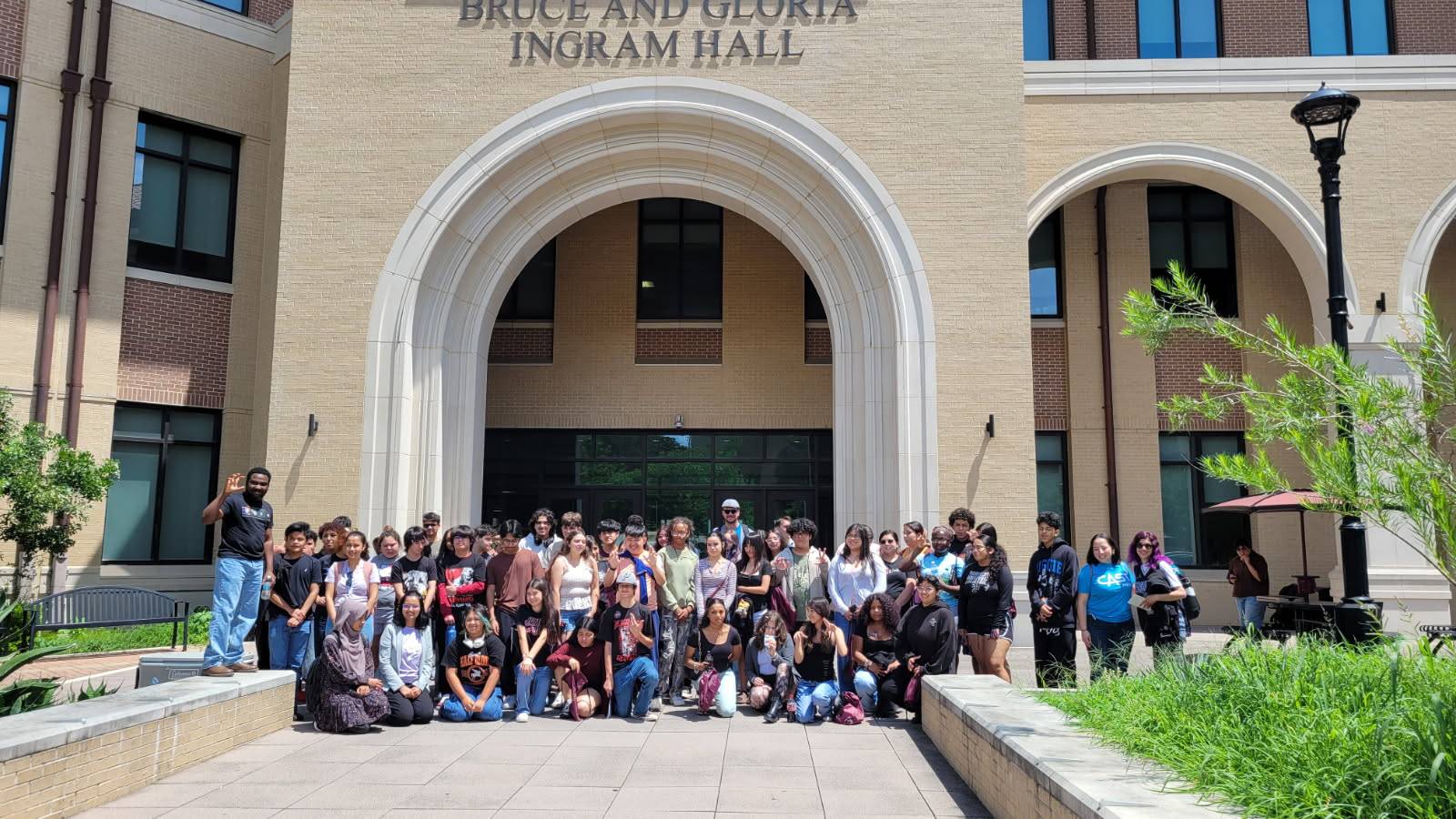 Group picture of PREM community and CAST Med Students