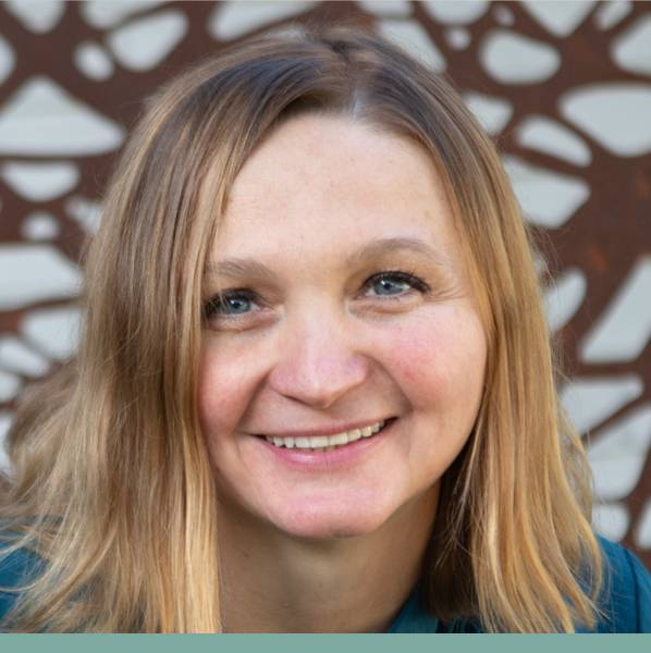 Jelena Tesic, PH.D. Headshot