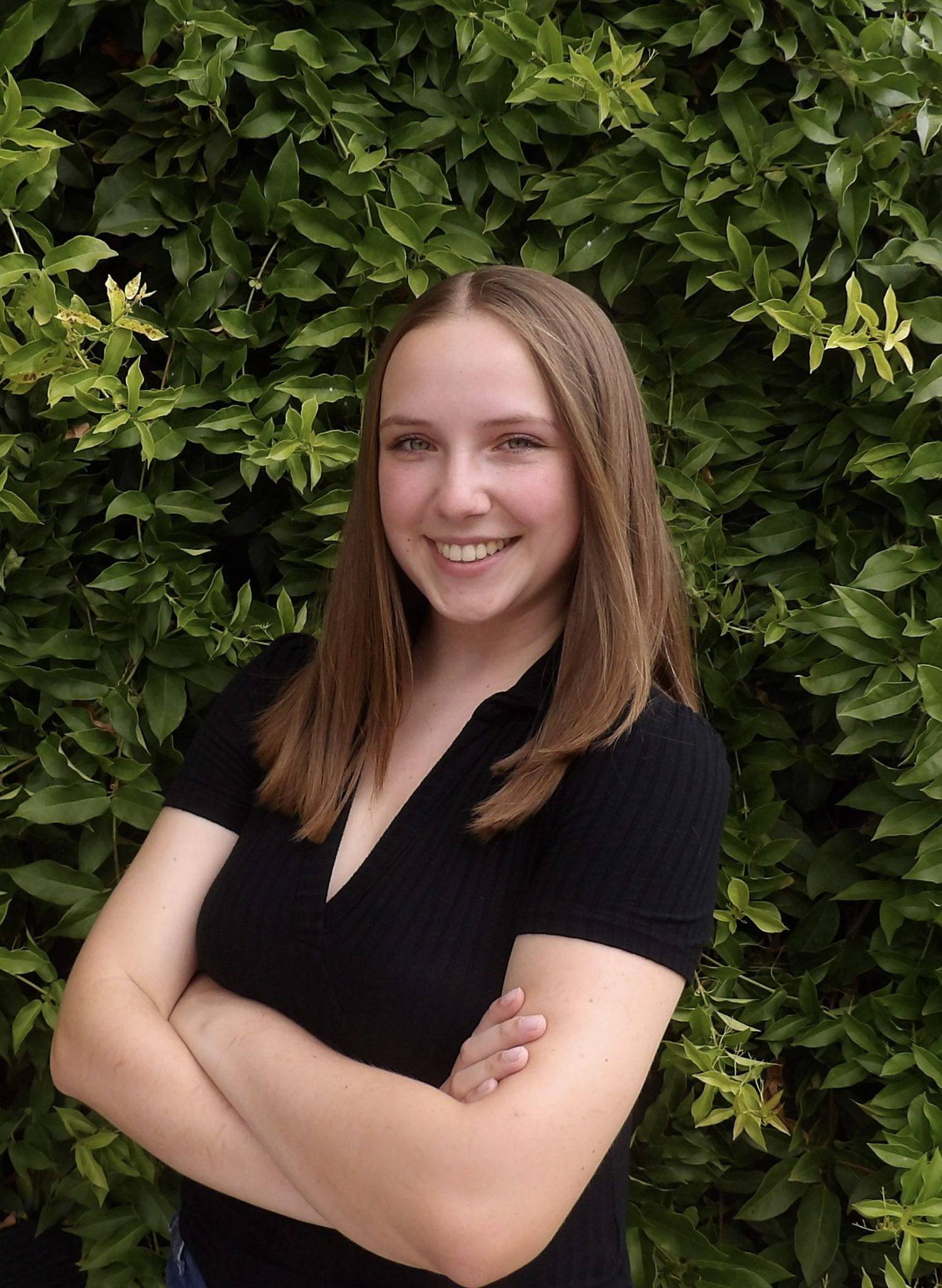 victoria lewis headshot