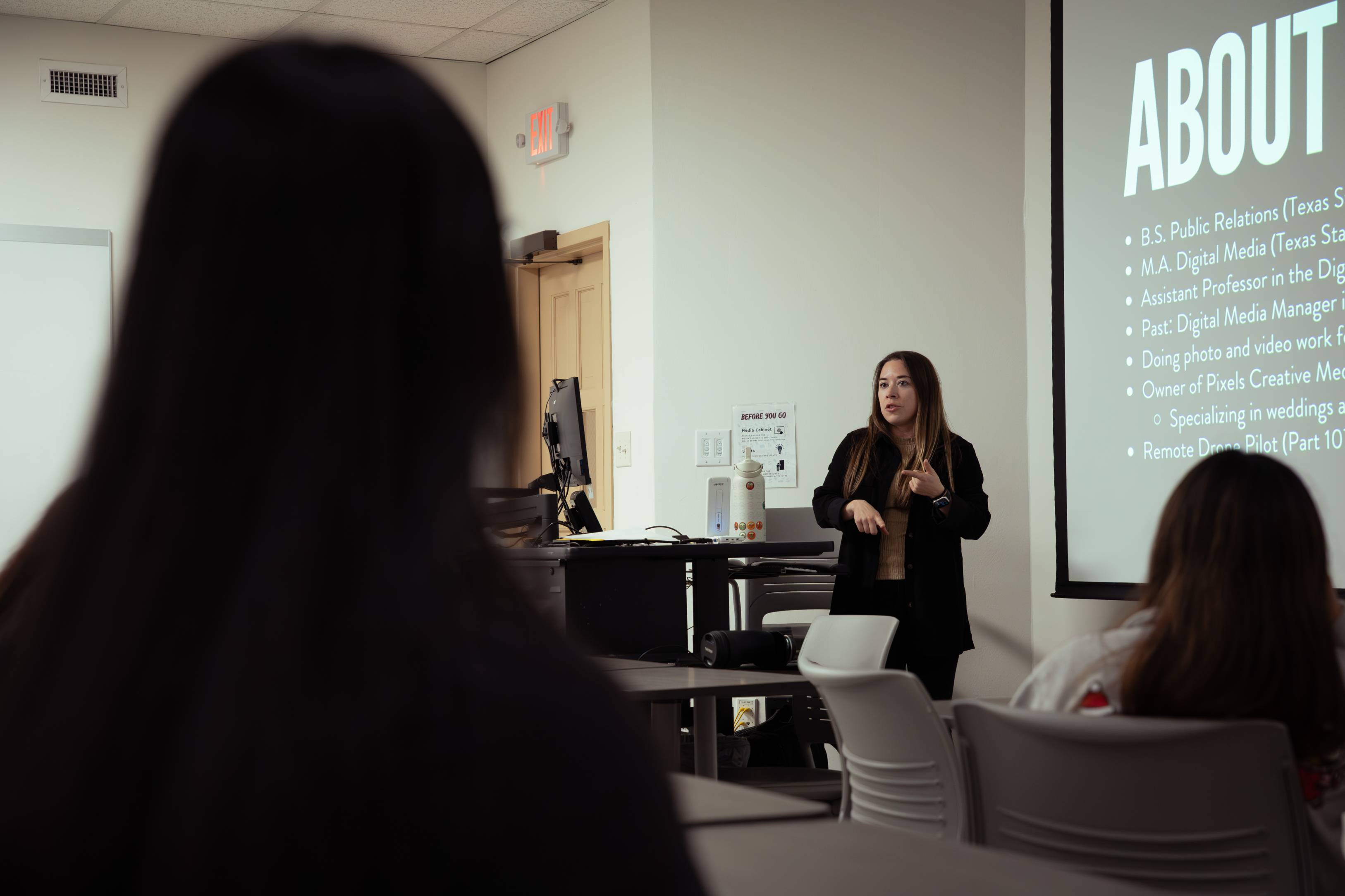 Sara Shields teaching at the SJMC 