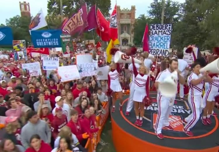 Screen shot from ESPN's College Game Day with Texas State flag in the background