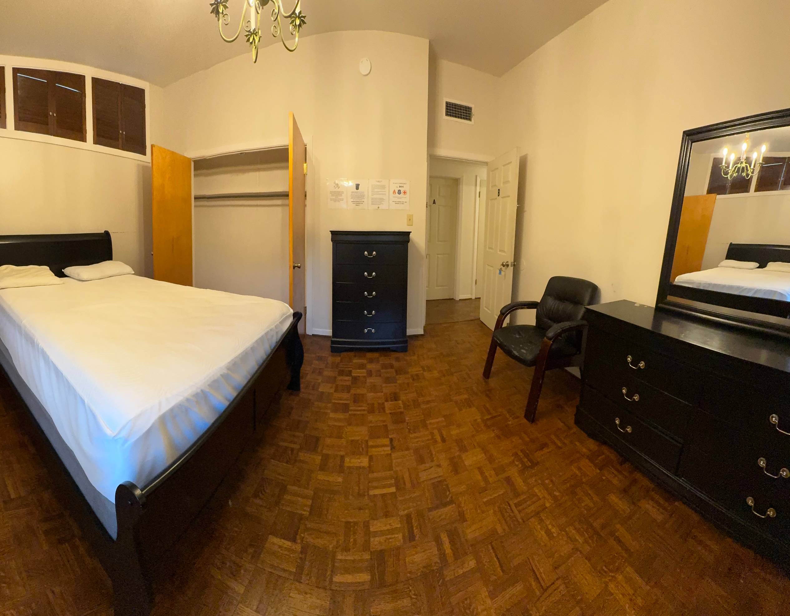 SESSOM HOUSE ROOM B/C PROPERTY PHOTO