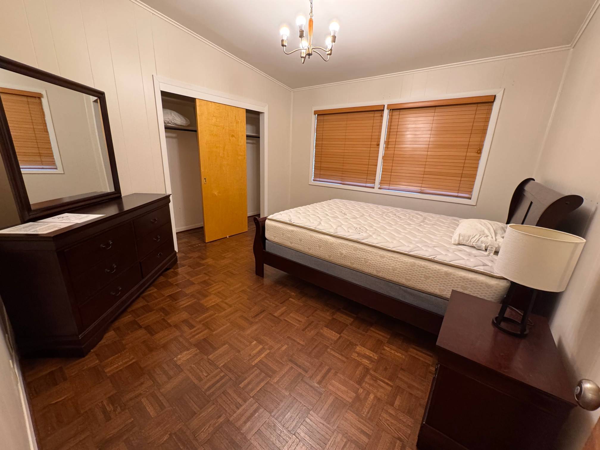 SESSOM HOUSE ROOM C PROPERTY PHOTO