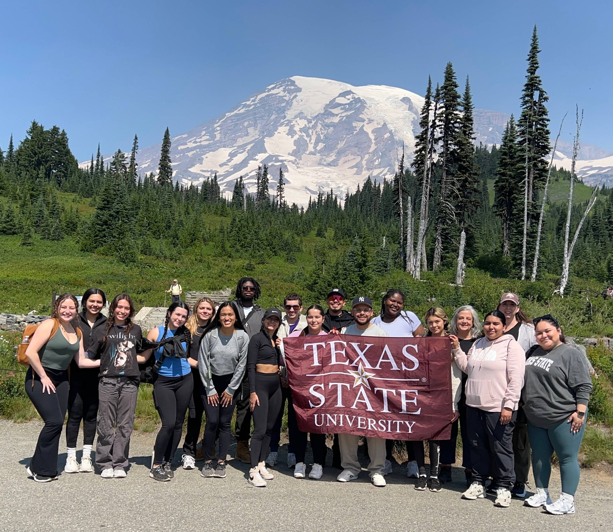 Price with students during the Study in America trip to Seattle, with Mount Rainier in the background. 
