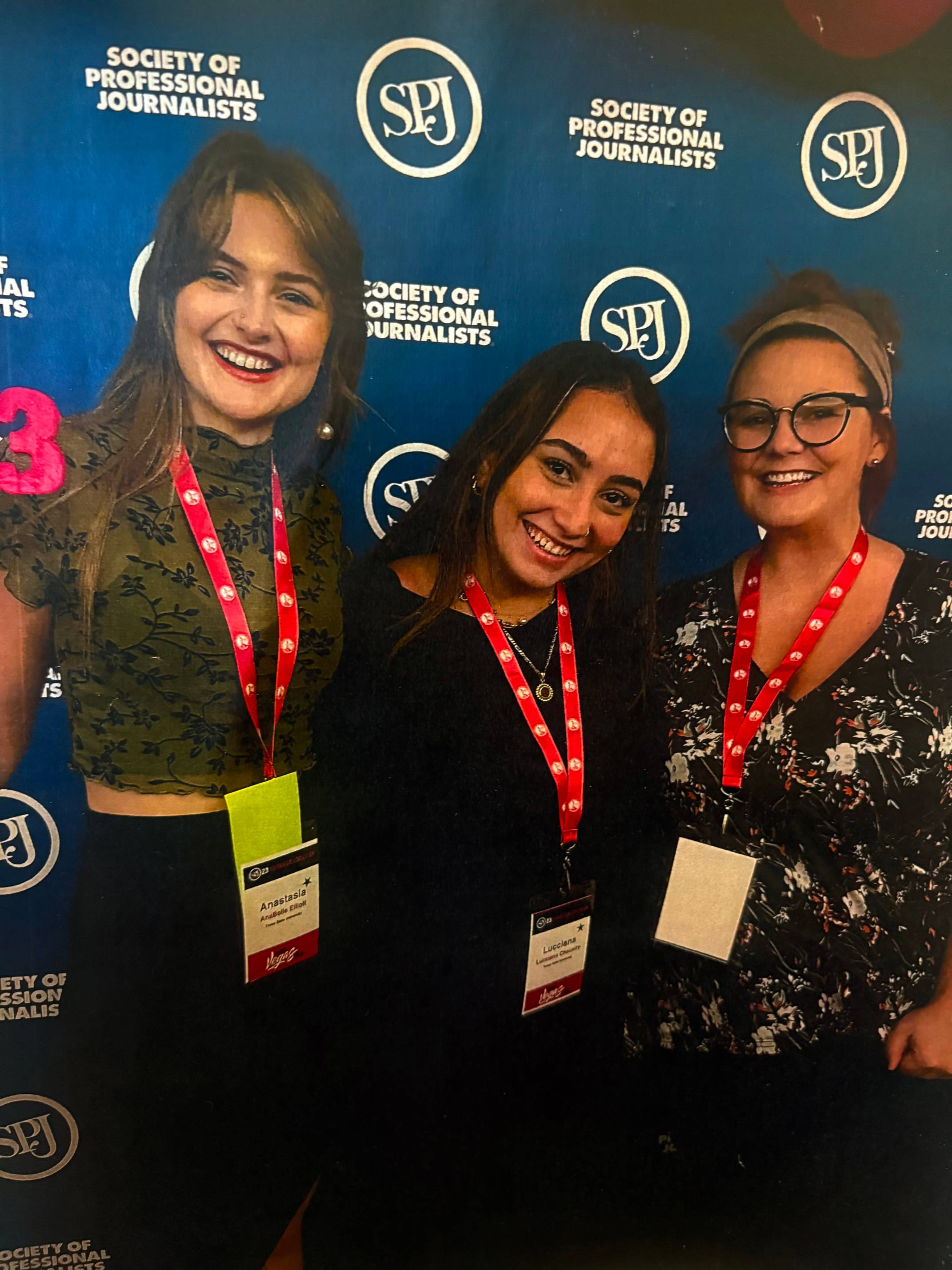 James with students representing SJMC’s SPJ chapter at the national conference in Las Vegas. 