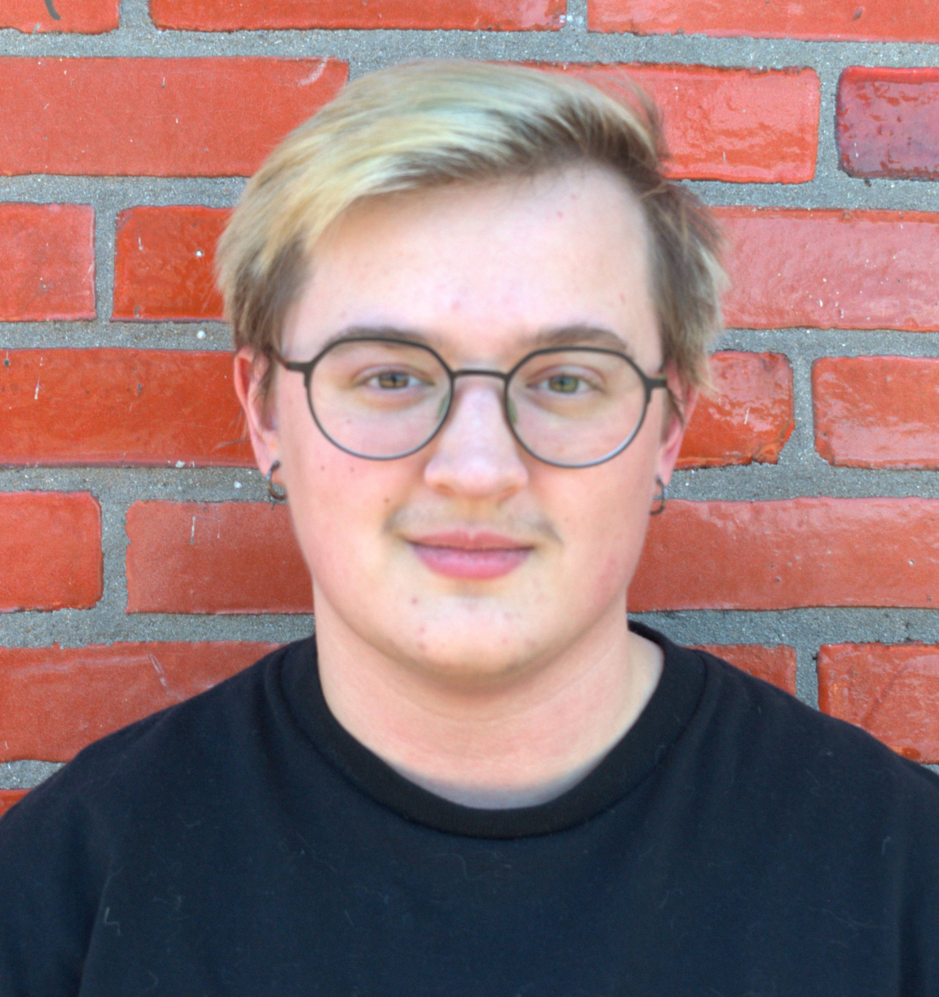 AJ Rose headshot