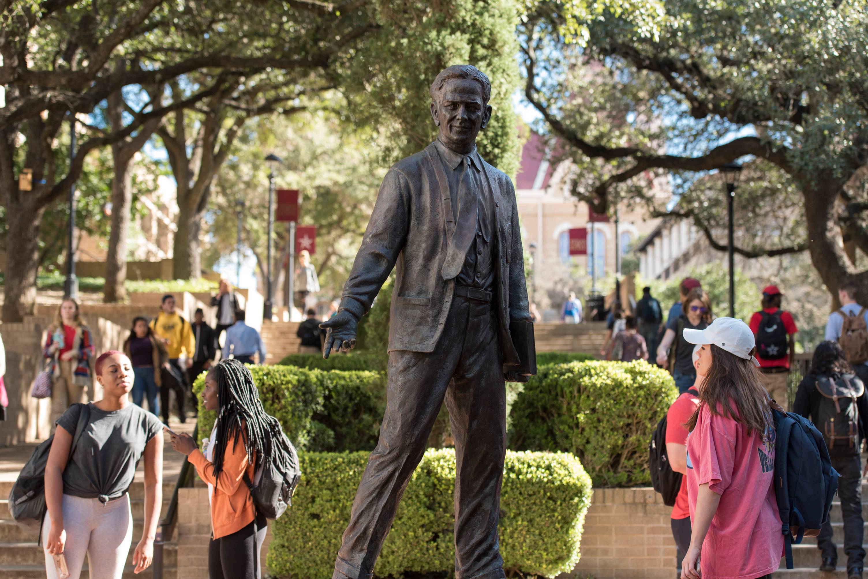 Statue of President Lyndon B. Johnson on Texas State campus