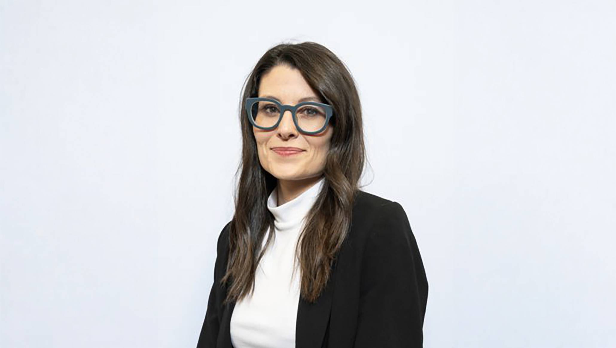 elise lambert headshot
