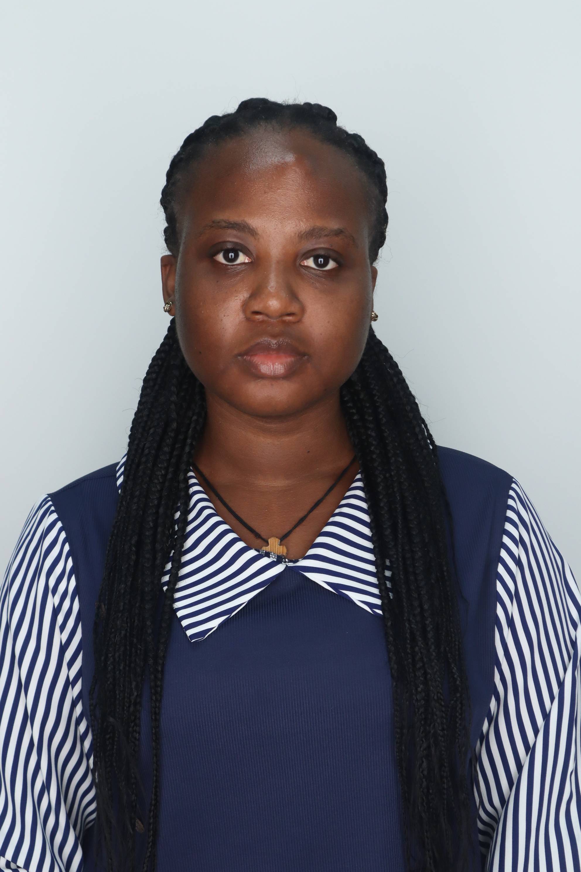 Flora Fosu Headshot