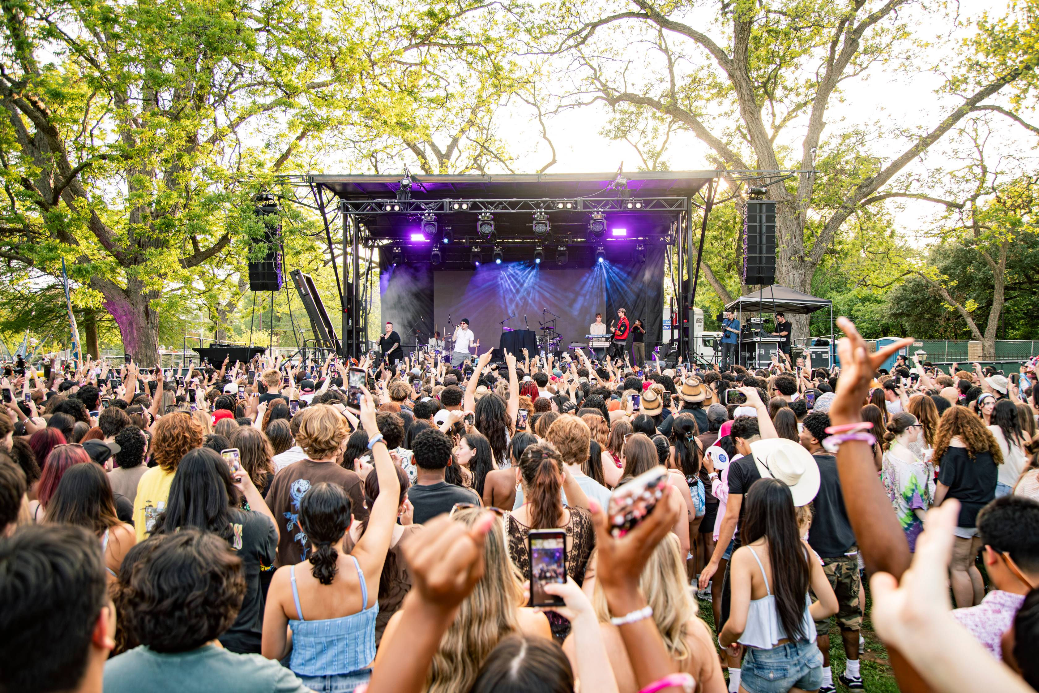 River Fest Crowd 2025