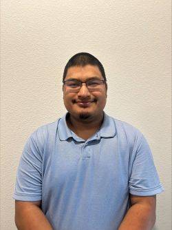 Photo of MSW Foundation-year Student: Joel Ojeda-Peña