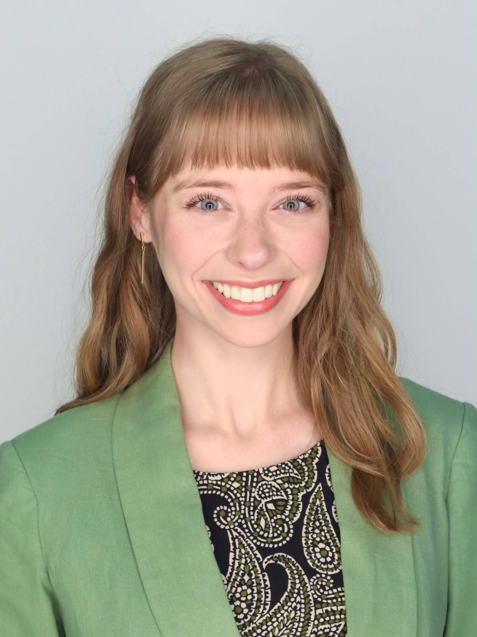 Headshot of Lauren Magee
