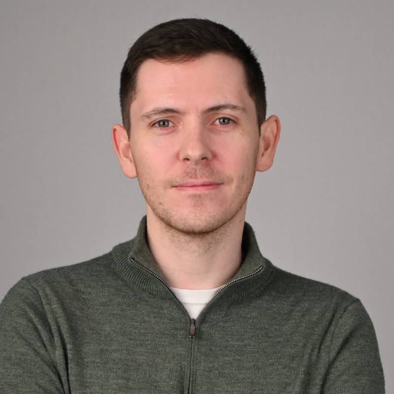 Christopher 's headshot